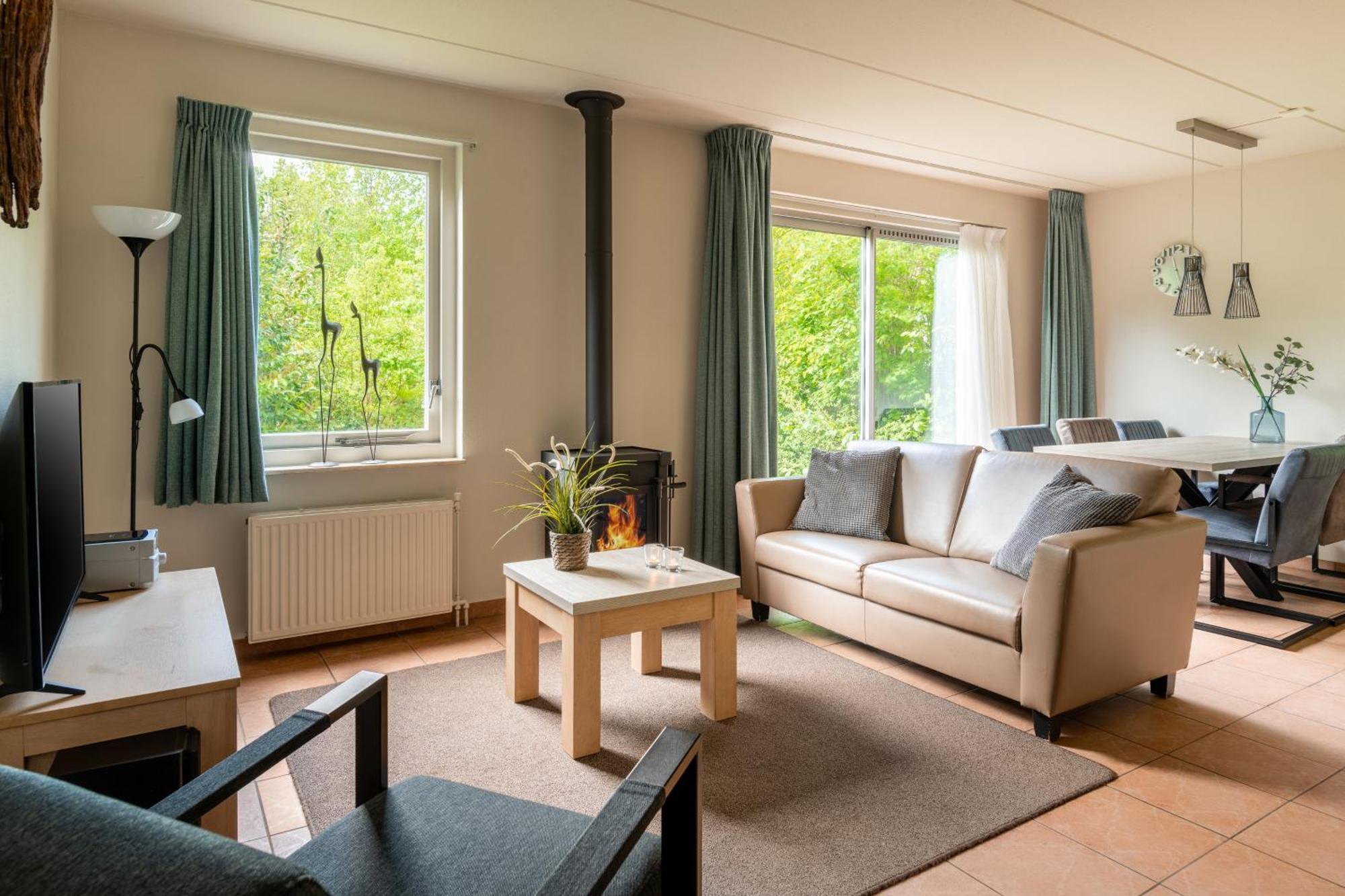 Summio Bungalowpark Het Drentse Wold Hoogersmilde Room photo