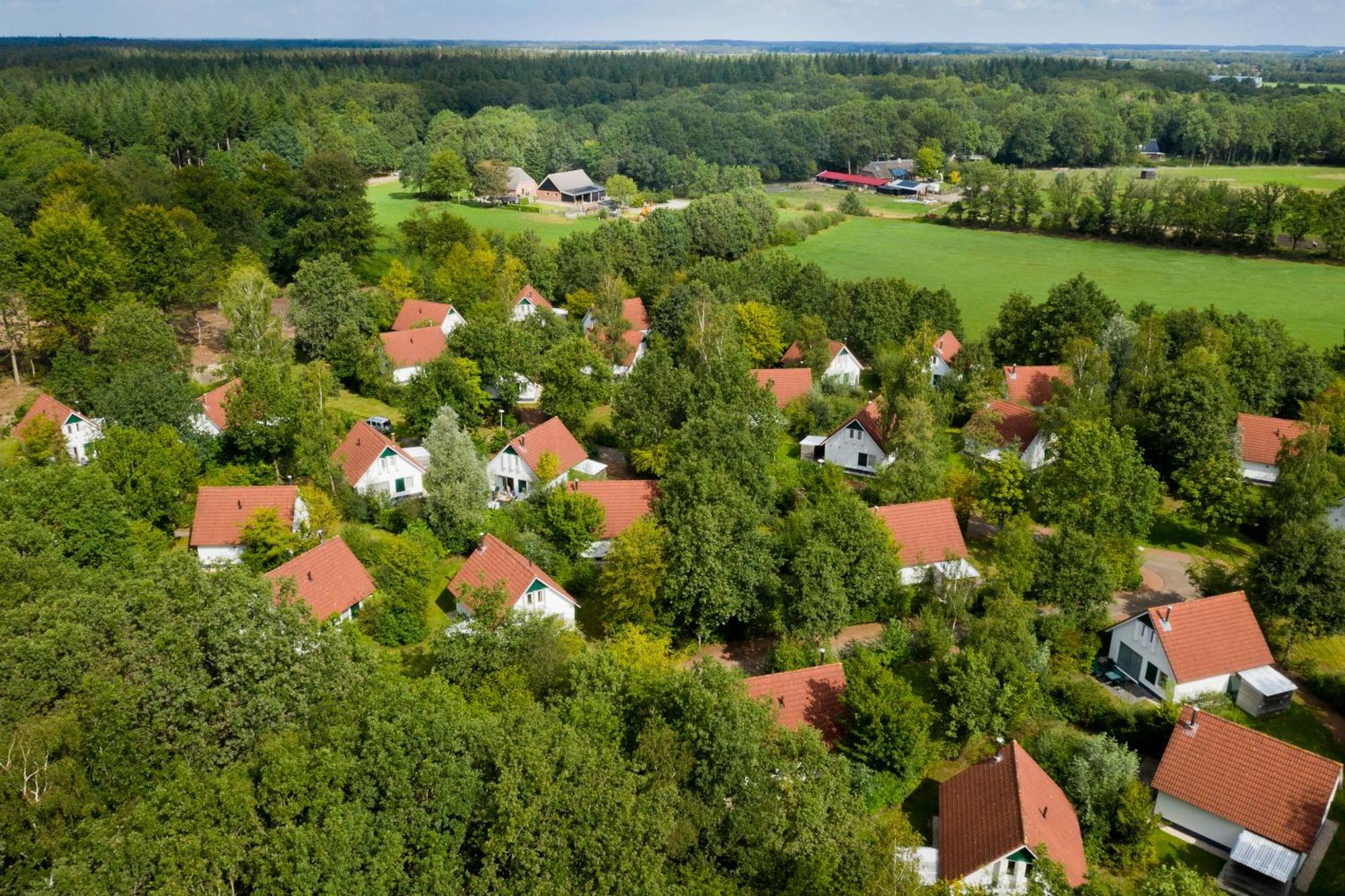 Summio Bungalowpark Het Drentse Wold Hoogersmilde Exterior photo